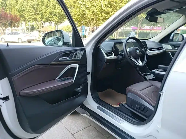 BMW X1 — Фото автомобиля 15