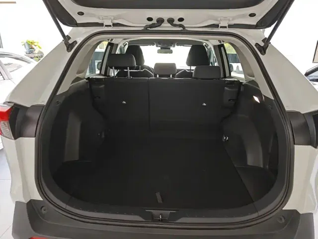Toyota RAV4 — Фото автомобиля 18