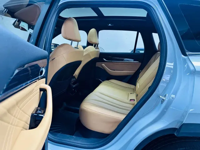 Geely Xingyue L — Фото автомобиля 9