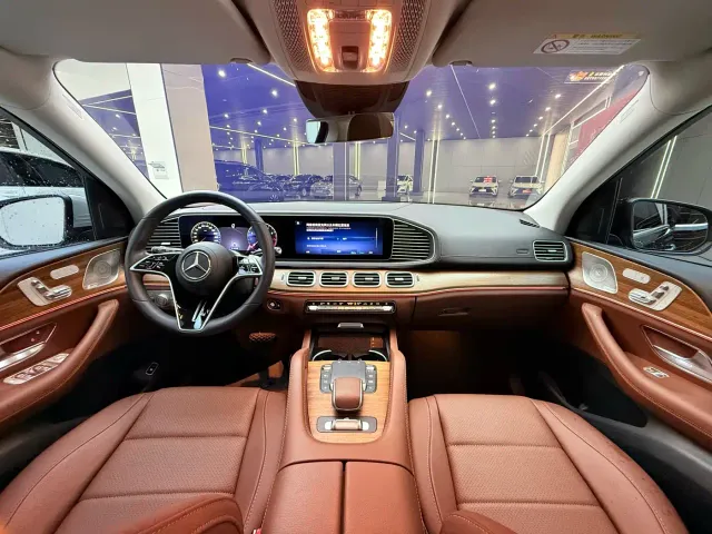 Mercedes-Benz GLE-Class — Фото автомобиля 11