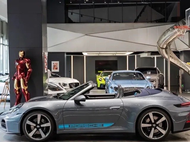 Porsche Porsche 911 2025 Carrera Cabriolet 3.0T — Фото автомобиля 2