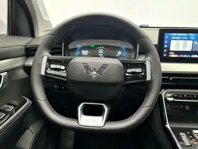 Wuling Asta — Фото автомобиля 5
