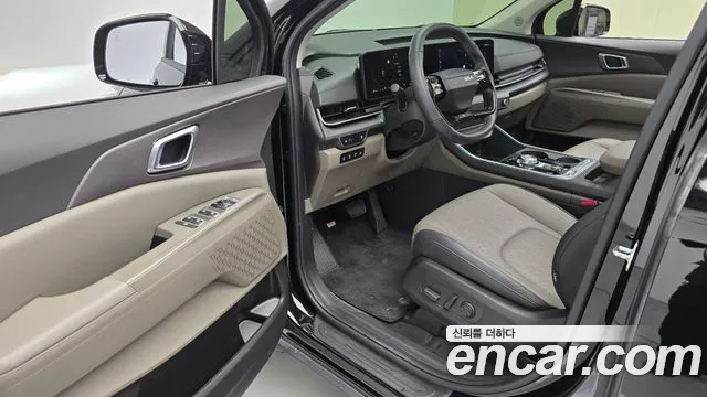 Kia Carnival — Фото автомобиля 10