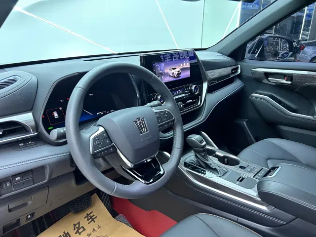 Toyota Crown Kluger — Фото автомобиля 8