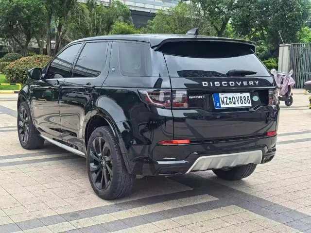 Land Rover Discovery Sport — Фото автомобиля 9
