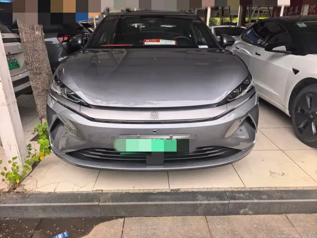 BYD Qin L — Фото автомобиля 2