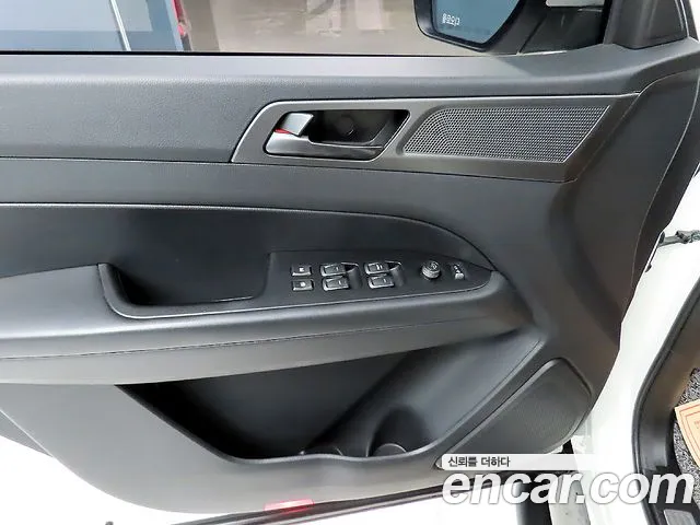 KGM Rexton — Фото автомобиля 13