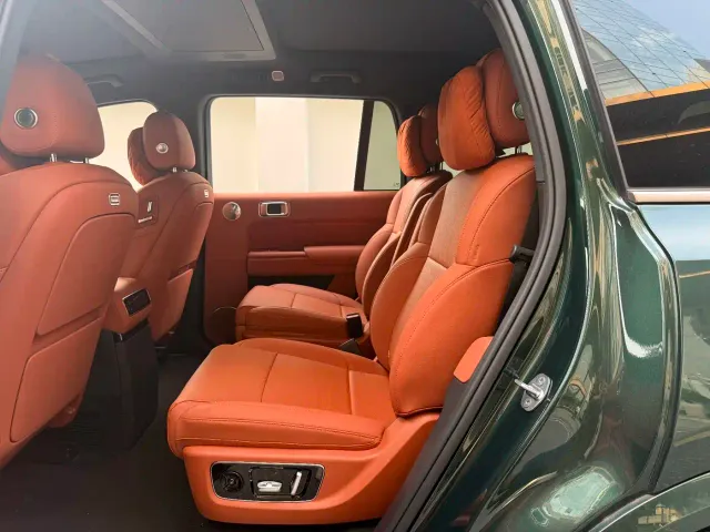 Li Auto L9 — Фото автомобиля 13