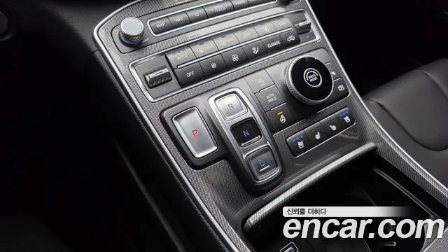 Hyundai Santafe Новый Santa Fe Дизель 2.2 2WD — Фото автомобиля 9