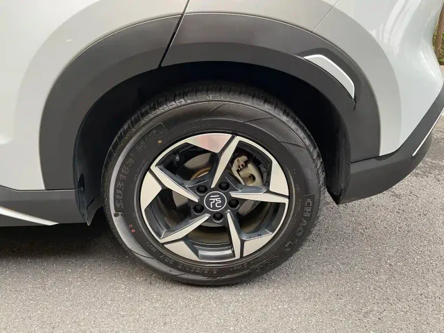 BYD Yuan UP — Фото автомобиля 5