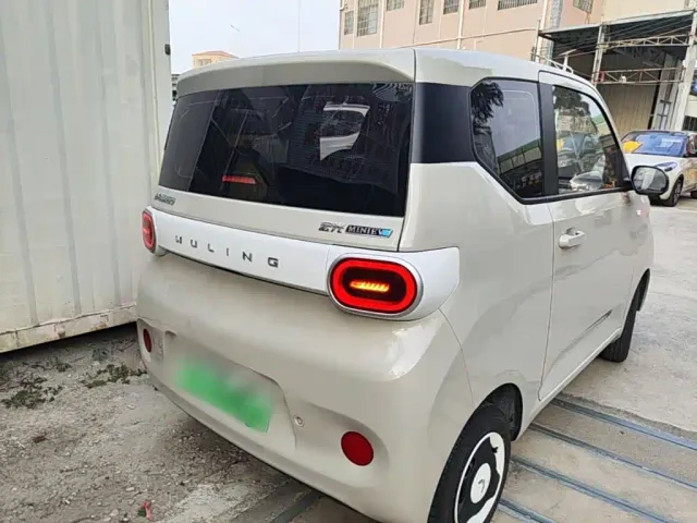 Wuling Hongguang Mini EV — Фото автомобиля 6