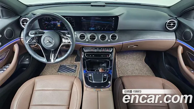 Mercedes-Benz E-Class — Фото автомобиля 7