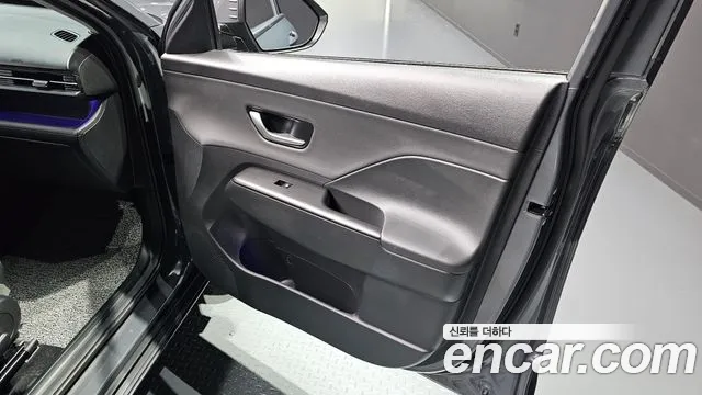 Hyundai Kona Kona (SX2) Бензин 1.6 турбо 2WD — Фото автомобиля 24