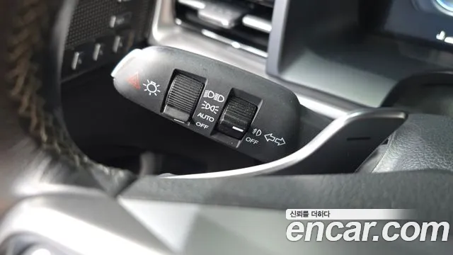 KG_Mobility_Ssangyong Rexton Rexton Arena Дизель 2.2 4WD — Фото автомобиля 6