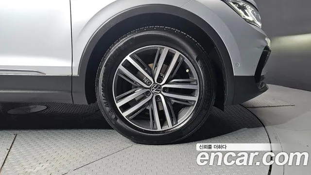 Volkswagen Tiguan Tiguan 2 поколение 2.0 TDI 4Motion Prestige — Фото автомобиля 21