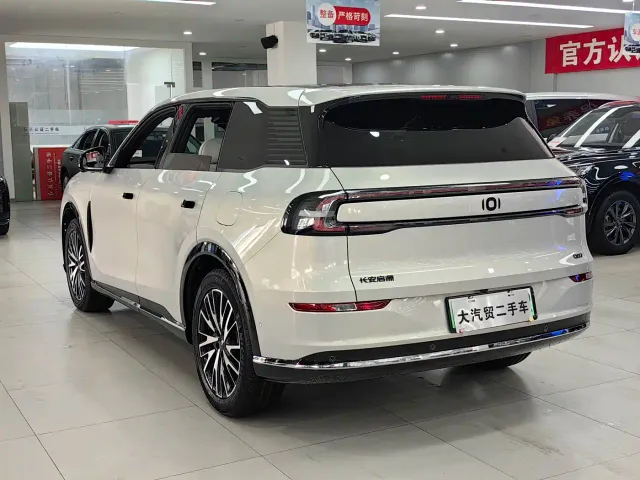 Changan Qiyuan Q07 — Фото автомобиля 4