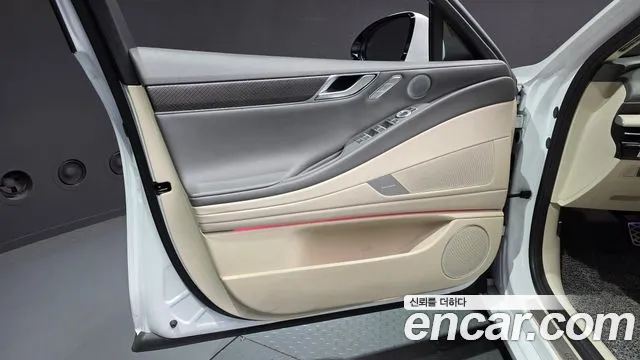 Genesis G80 Бензин 2.5 турбо AWD — Фото автомобиля 18