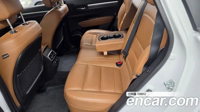 Renault-KoreaSamsung QM6 Новый QM6 2.0 GDe RE Signature 2WD — Фото автомобиля 25