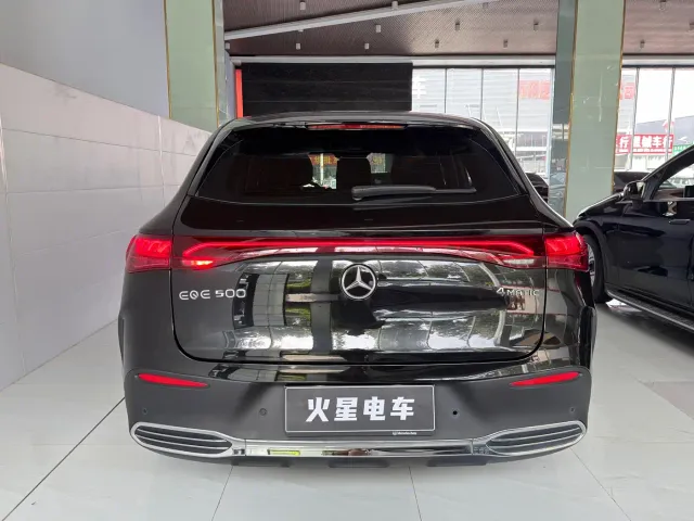 Mercedes-Benz EQE SUV — Фото автомобиля 14