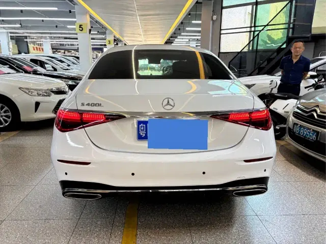 Mercedes-Benz S-Class — Фото автомобиля 4