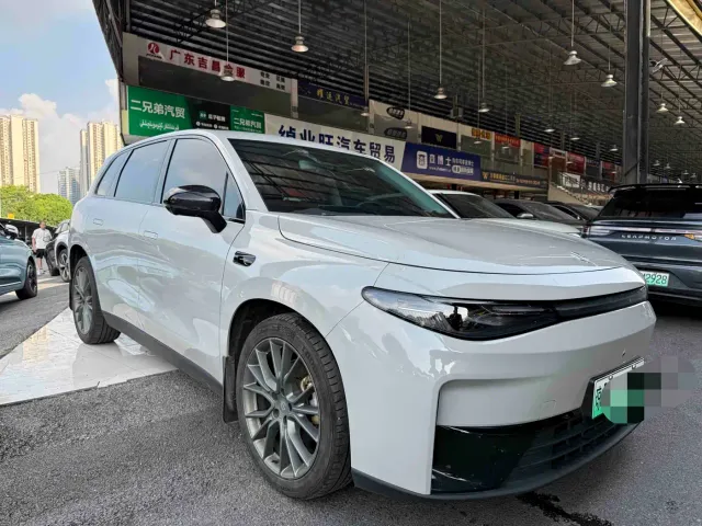 Leapmotor C10 — Фото автомобиля 3
