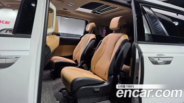 Kia Carnival 4th Gen — Фото автомобиля 11