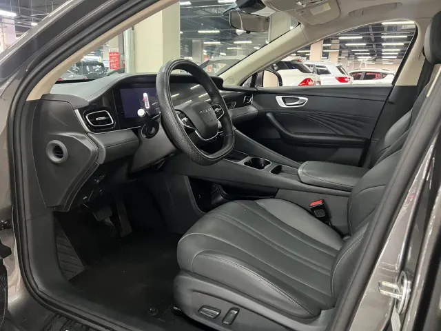 Roewe D7 — Фото автомобиля 4