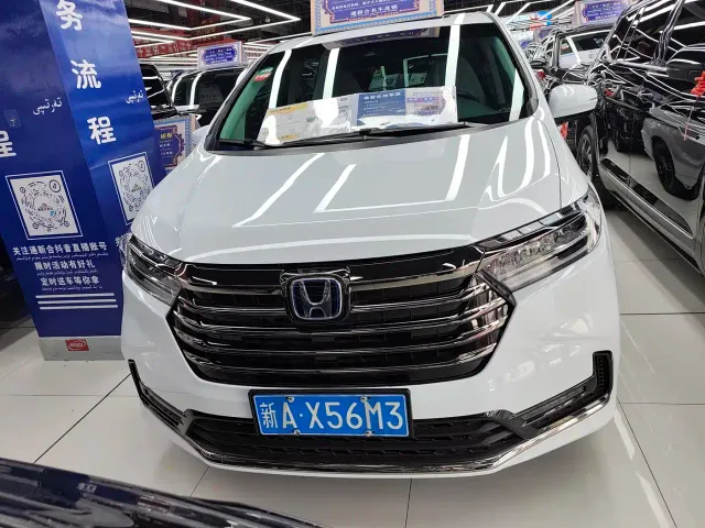 Honda Odyssey — Фото автомобиля 2