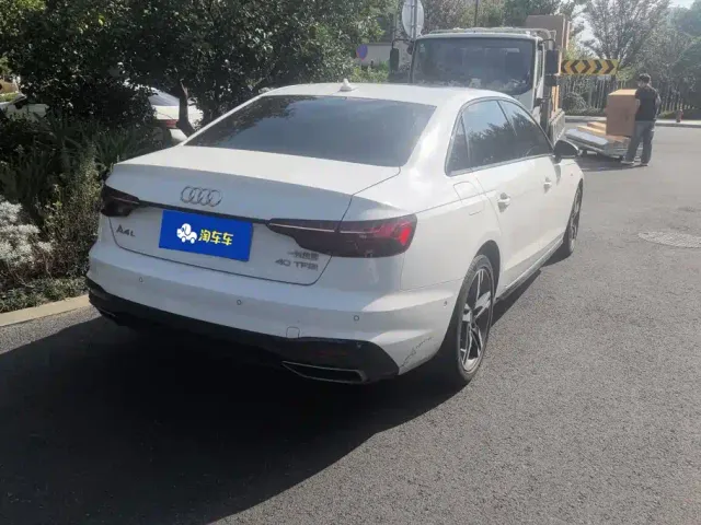 Audi A4L — Фото автомобиля 3