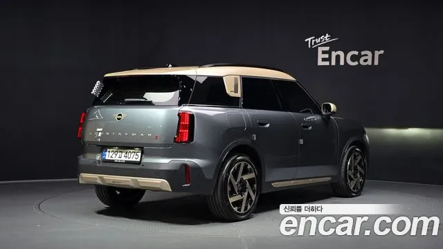 MINI Countryman 3rd Gen — Фото автомобиля 2