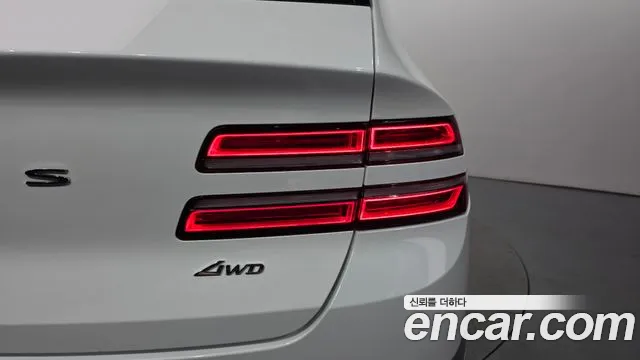 Genesis GV80 — Фото автомобиля 8