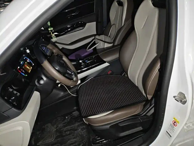 BYD Qin PLUS — Фото автомобиля 11