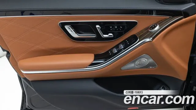 Mercedes-Benz S-Class — Фото автомобиля 13