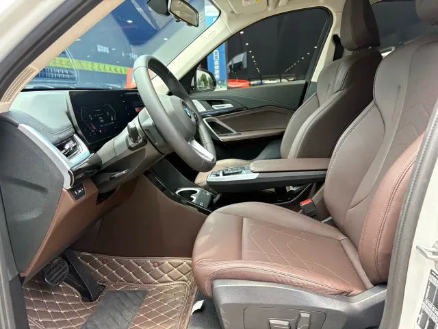 BMW X1 — Фото автомобиля 10