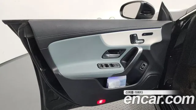 Mercedes-Benz CLA-Class — Фото автомобиля 24