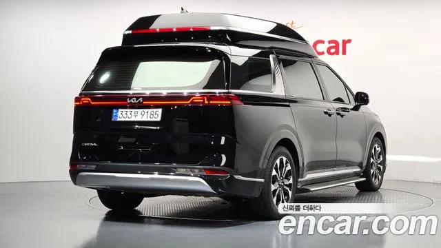 Kia Carnival Generation 4 — Фото автомобиля 2