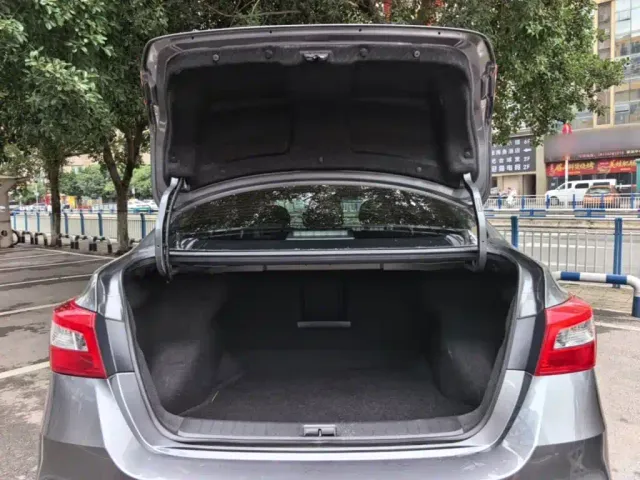 Nissan Sylphy — Фото автомобиля 18