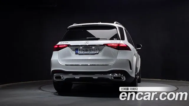 Mercedes-Benz GLE-Class — Фото автомобиля 4