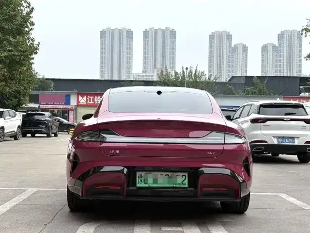 Xiaomi SU7 — Фото автомобиля 9