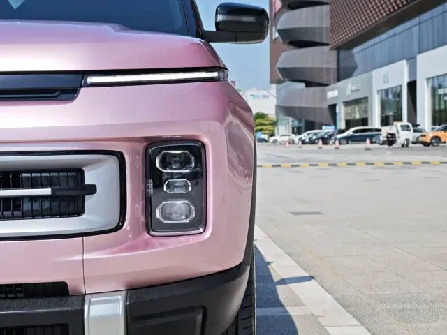 Geely ICON — Фото автомобиля 19