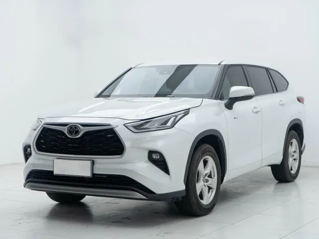 Toyota Highlander — Фото автомобиля 2