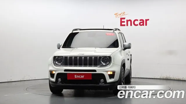 Jeep Renegade — Фото автомобиля 3