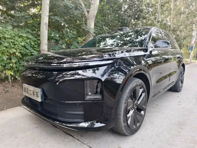 Фотография автомобиля — Li Auto L6