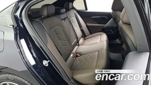 BMW 5 Series — Фото автомобиля 17