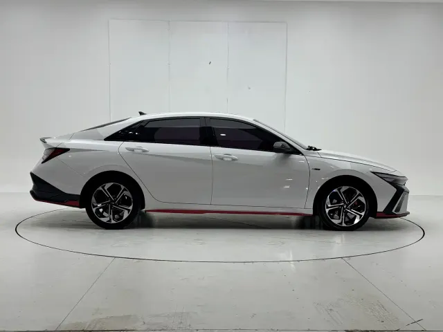 Hyundai Elantra — Фото автомобиля 9