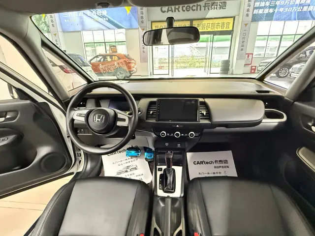 Honda Fit — Фото автомобиля 7