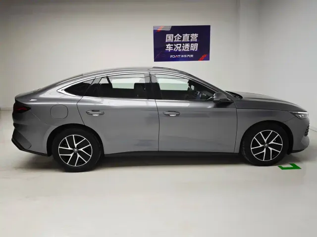 BYD Qin L — Фото автомобиля 7
