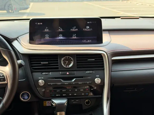 Lexus RX — Фото автомобиля 9
