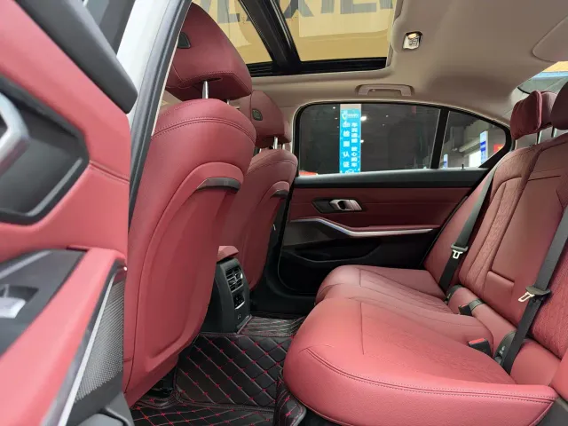 BMW 3 Series — Фото автомобиля 14
