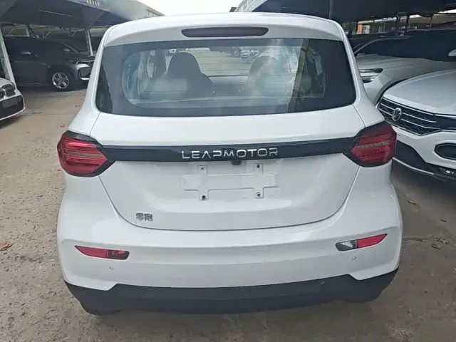 Leapmotor T03 — Фото автомобиля 5